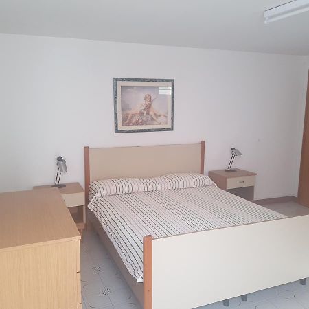 Ws Economy Rooms & Apartment Gallipoli Εξωτερικό φωτογραφία